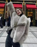 Casaco Lazarelle Sabrina com Textura Felpuda e Gola Ampla